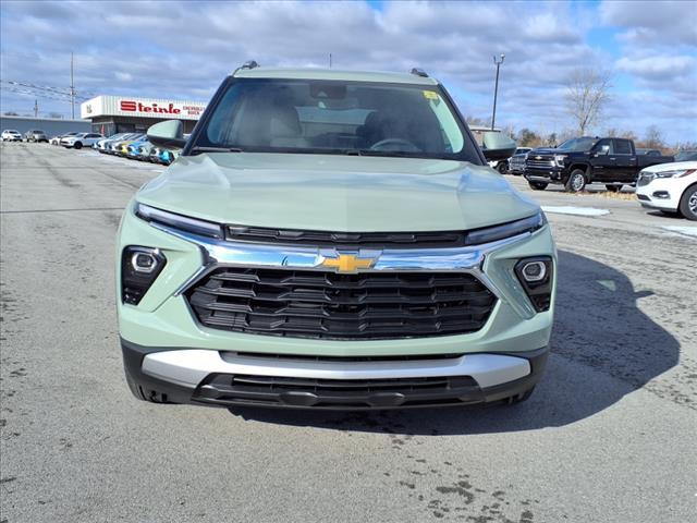 new 2025 Chevrolet TrailBlazer car, priced at $28,080