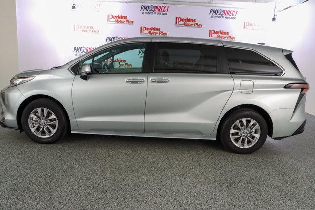 used 2023 Toyota Sienna car, priced at $41,895