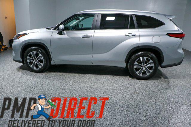 used 2023 Toyota Highlander car, priced at $37,595