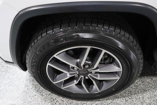 used 2020 Jeep Grand Cherokee car, priced at $23,995