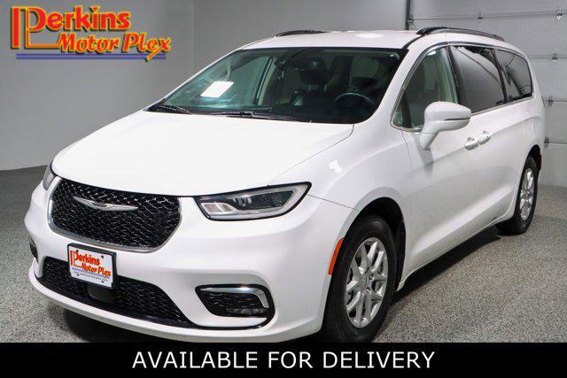 used 2022 Chrysler Pacifica car, priced at $20,895