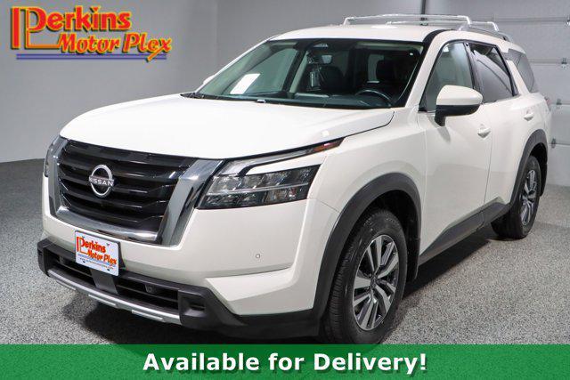 used 2023 Nissan Pathfinder car, priced at $31,995