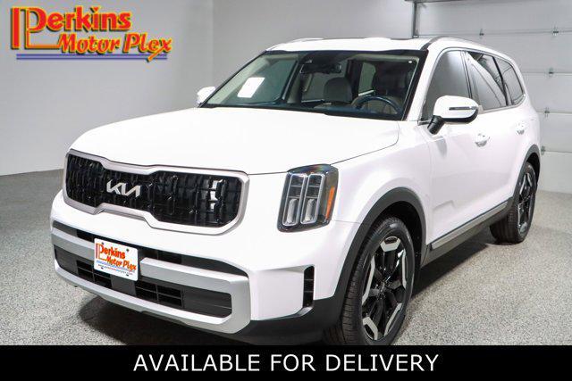 used 2024 Kia Telluride car, priced at $34,995