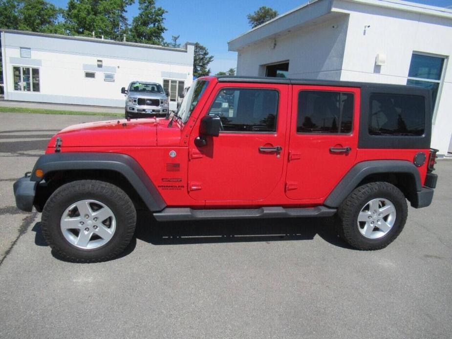 used 2015 Jeep Wrangler Unlimited car, priced at $16,995