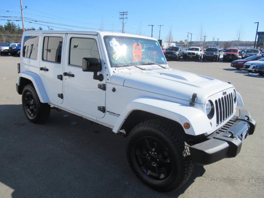 used 2015 Jeep Wrangler Unlimited car, priced at $12,995