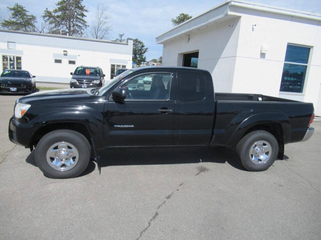 used 2013 Toyota Tacoma car, priced at $15,995