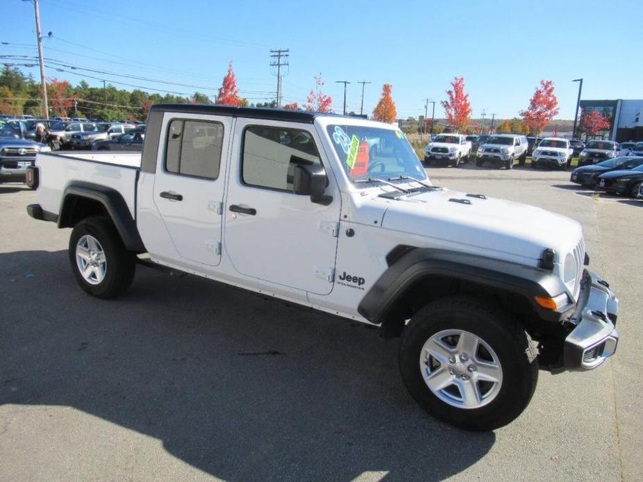 used 2023 Jeep Gladiator car, priced at $28,995