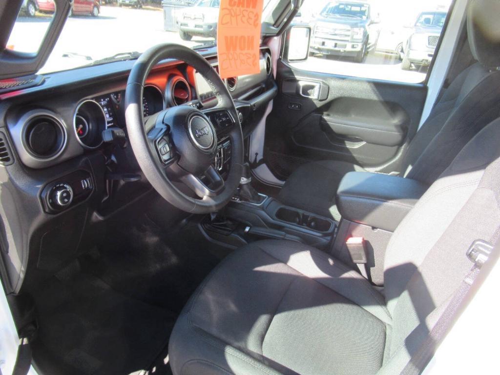 used 2023 Jeep Gladiator car, priced at $28,995