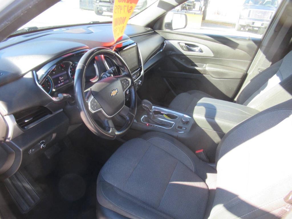 used 2022 Chevrolet Traverse car, priced at $13,995