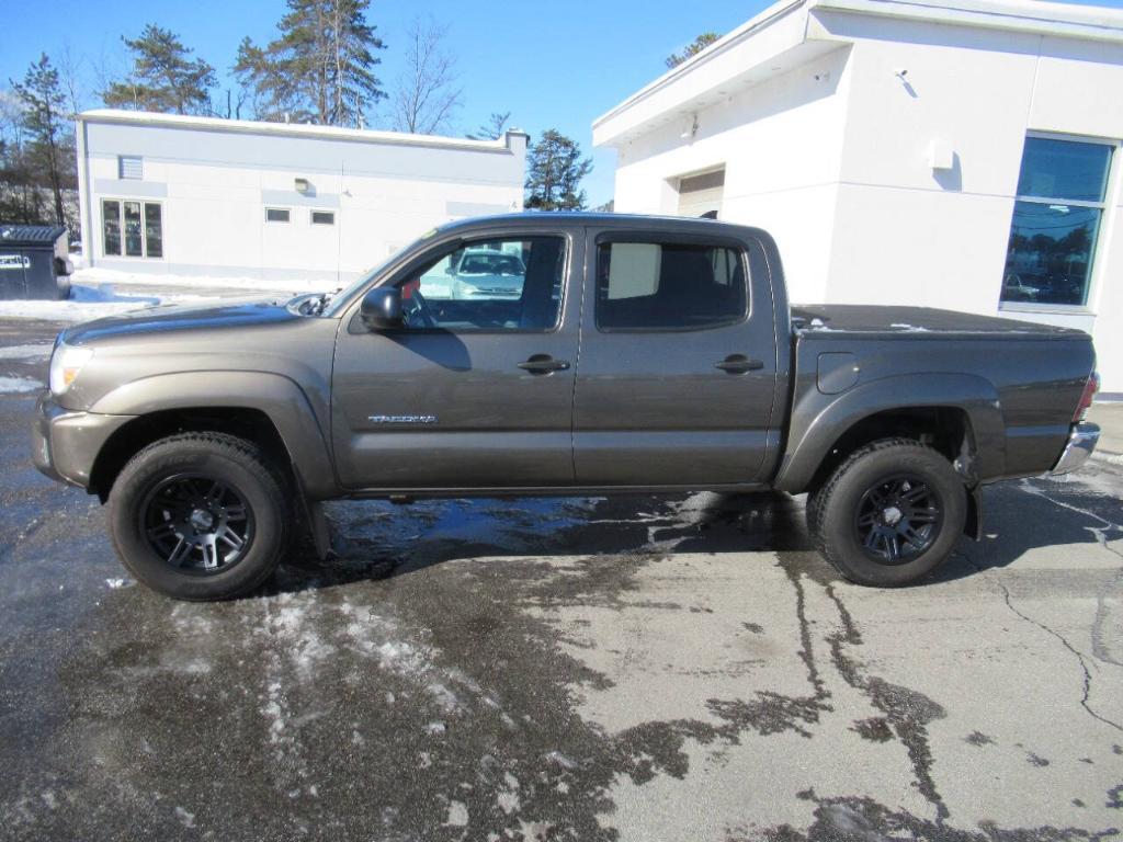 used 2012 Toyota Tacoma car, priced at $17,995