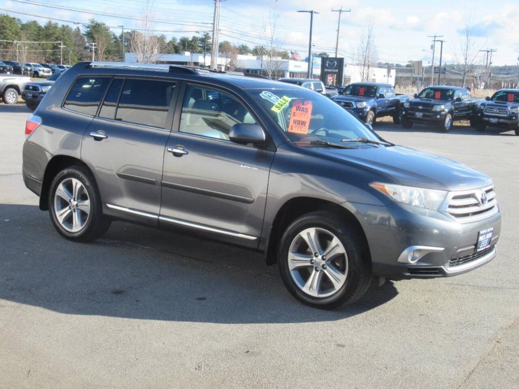 used 2013 Toyota Highlander car, priced at $8,995