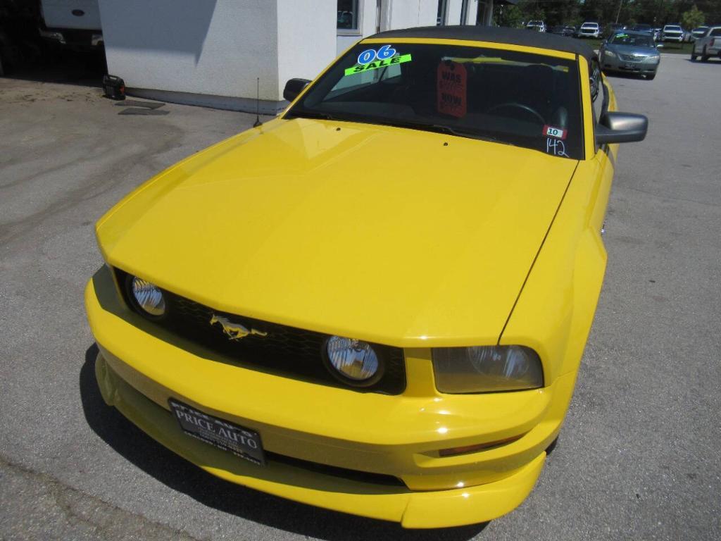 used 2006 Ford Mustang car, priced at $9,995