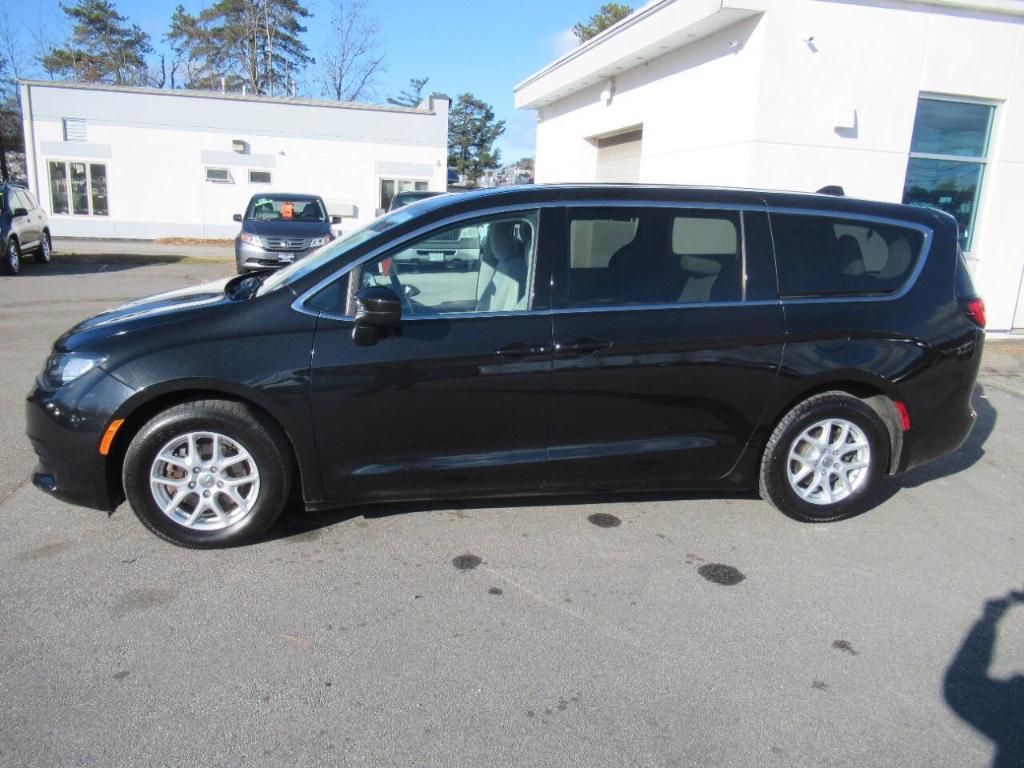 used 2017 Chrysler Pacifica car, priced at $13,995