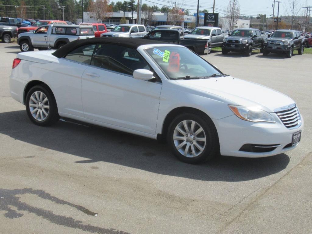 used 2012 Chrysler 200 car, priced at $9,995