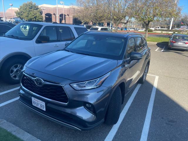 used 2020 Toyota Highlander car, priced at $37,976