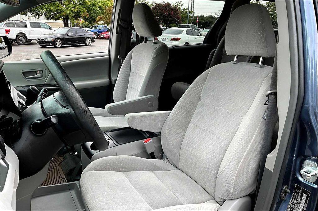 used 2015 Toyota Sienna car, priced at $22,756