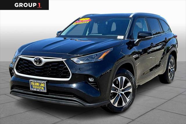 used 2023 Toyota Highlander car, priced at $36,499