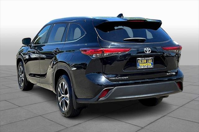 used 2023 Toyota Highlander car, priced at $40,761