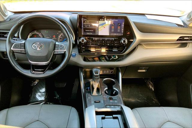 used 2022 Toyota Highlander Hybrid car, priced at $43,461