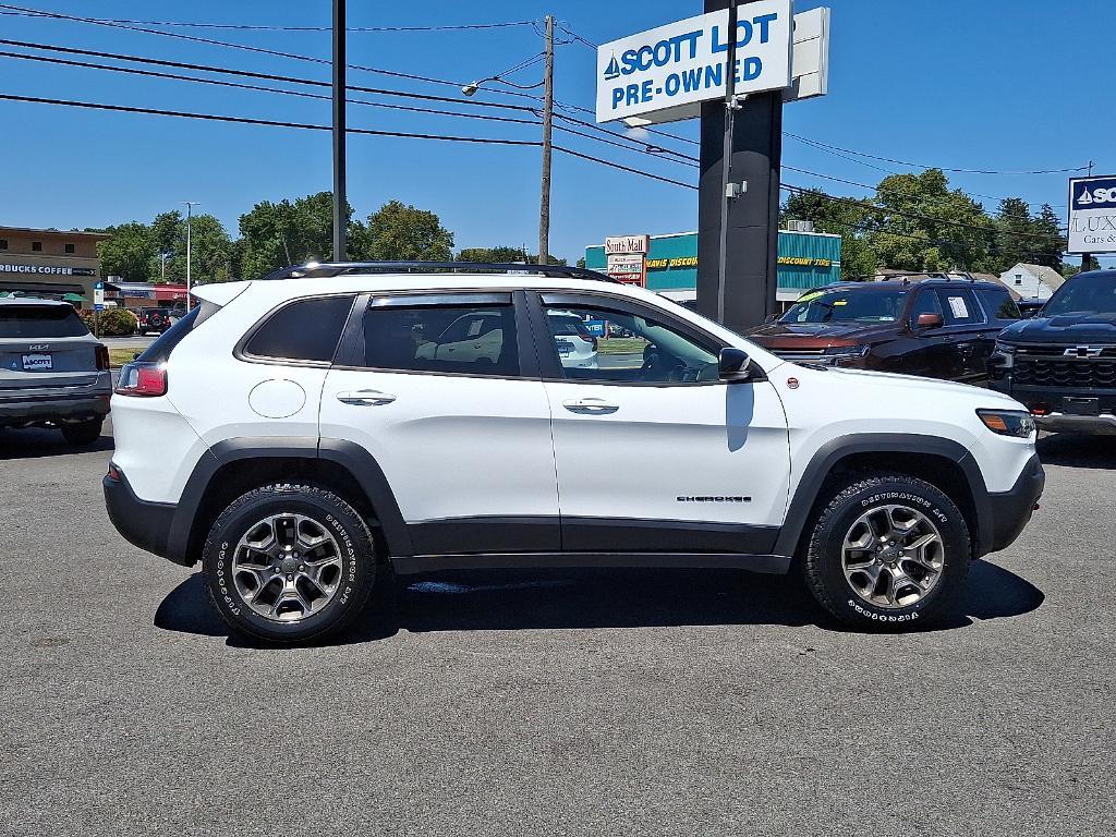 used 2022 Jeep Cherokee car, priced at $25,995
