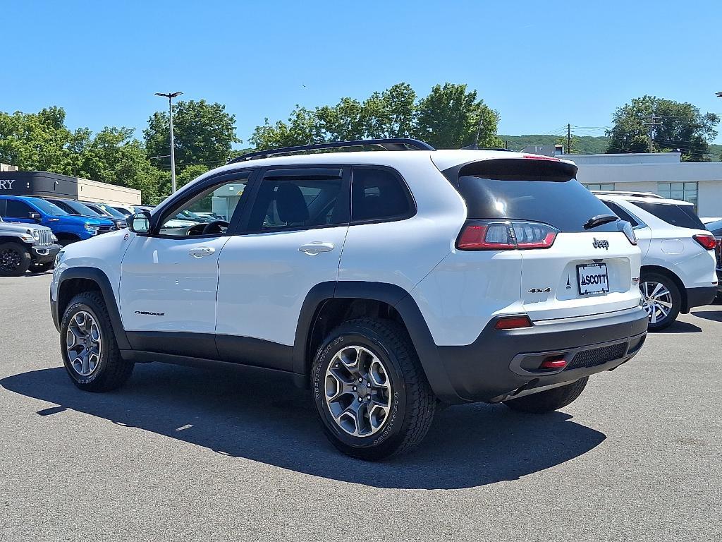 used 2022 Jeep Cherokee car, priced at $25,995
