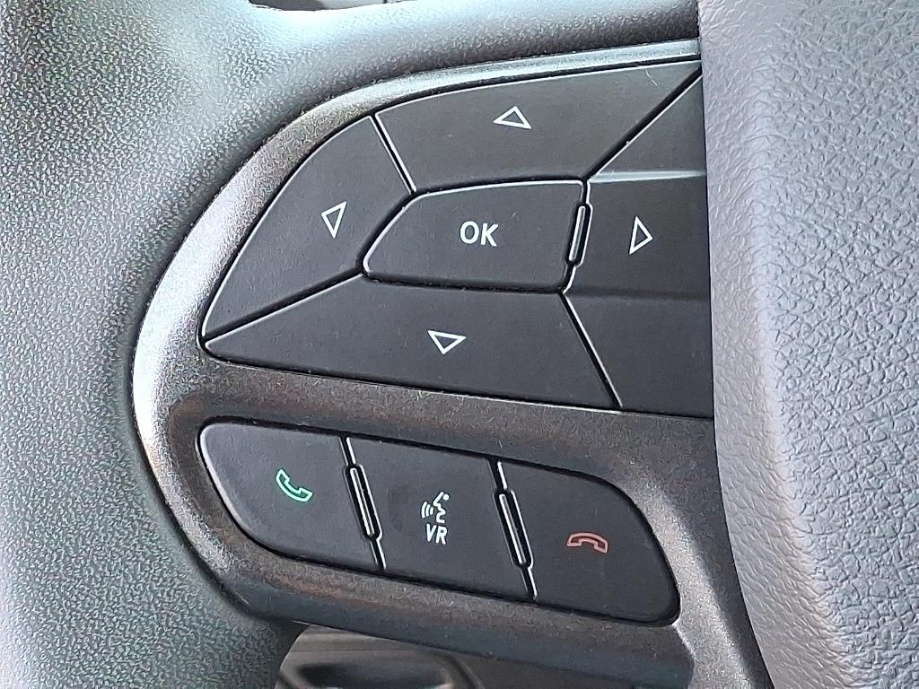 used 2022 Jeep Cherokee car, priced at $25,995