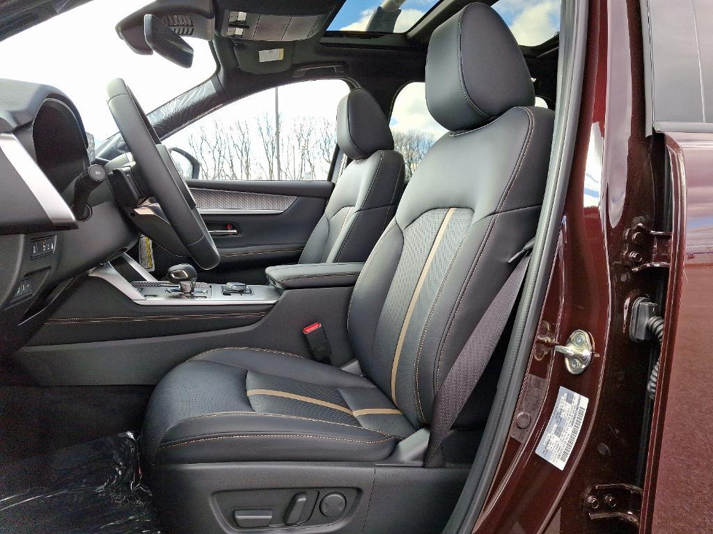 new 2025 Mazda CX-90 car, priced at $60,925