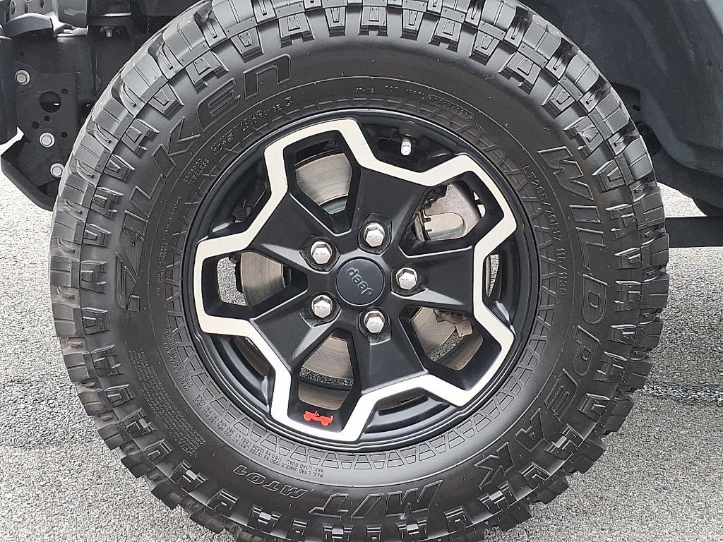 used 2020 Jeep Gladiator car, priced at $32,995