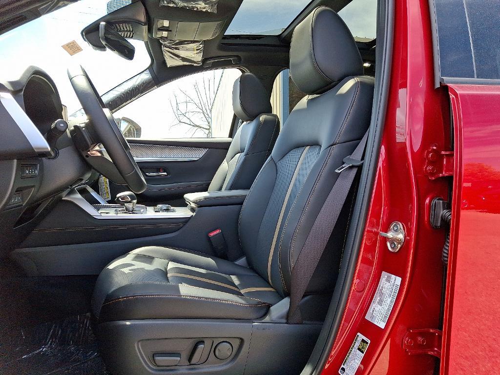 new 2025 Mazda CX-70 PHEV car, priced at $59,725