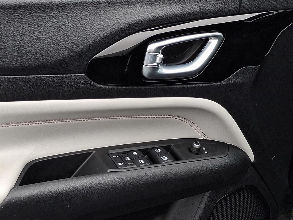 used 2022 Jeep Compass car, priced at $23,595