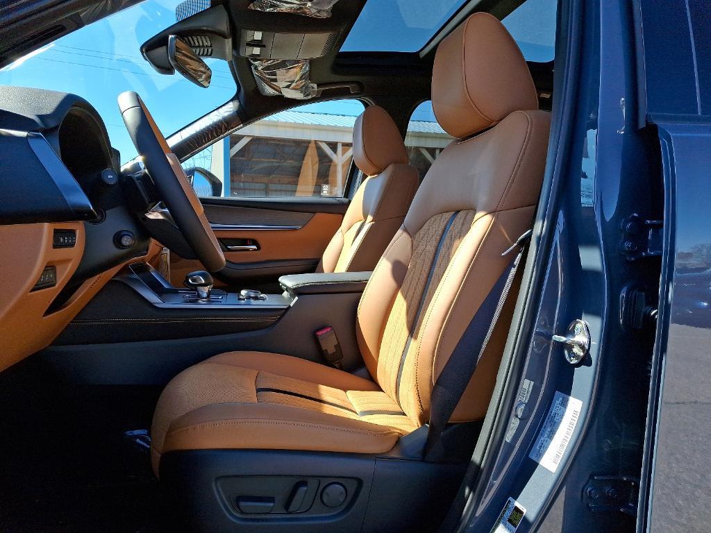 new 2025 Mazda CX-70 car, priced at $58,080