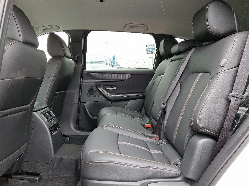 new 2025 Mazda CX-90 car, priced at $40,395