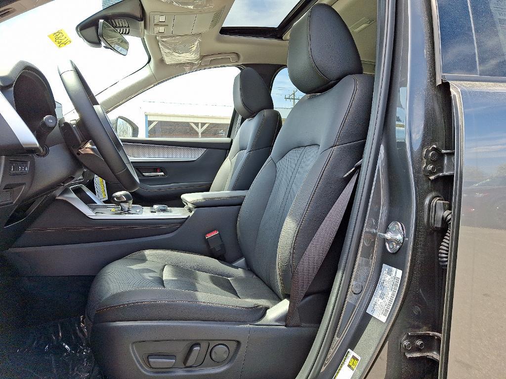 new 2025 Mazda CX-90 car, priced at $52,295