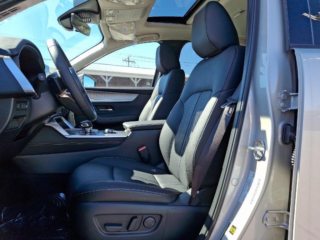 new 2025 Mazda CX-90 PHEV car, priced at $51,915