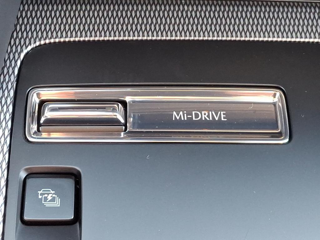 new 2025 Mazda CX-90 PHEV car, priced at $51,915
