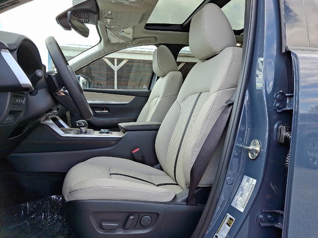new 2025 Mazda CX-70 PHEV car, priced at $56,680