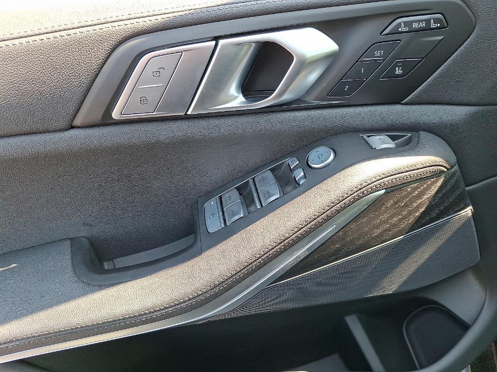 used 2022 BMW X7 car, priced at $57,995