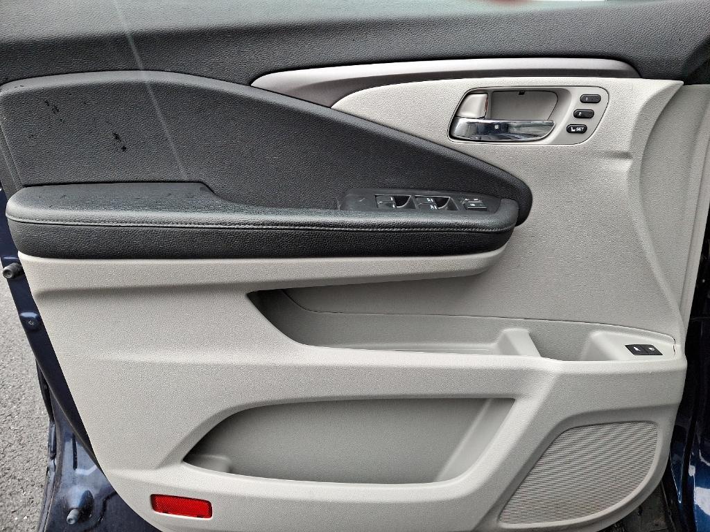 used 2020 Honda Pilot car, priced at $26,798
