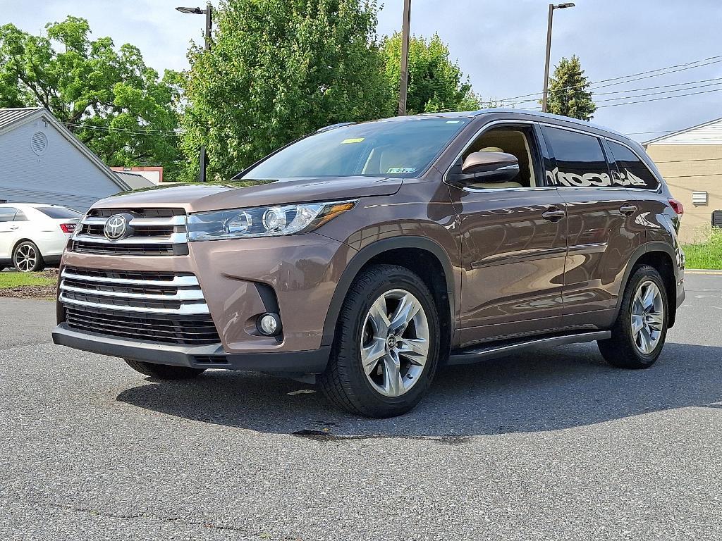 used 2017 Toyota Highlander car, priced at $27,995