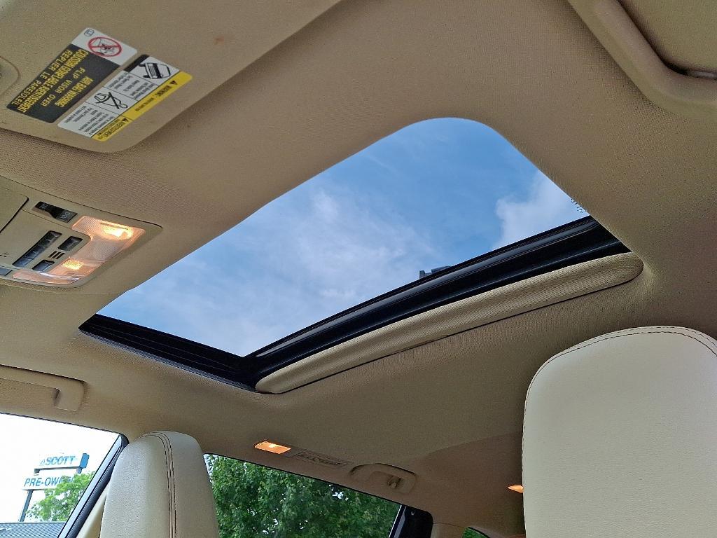 used 2017 Toyota Highlander car, priced at $27,995