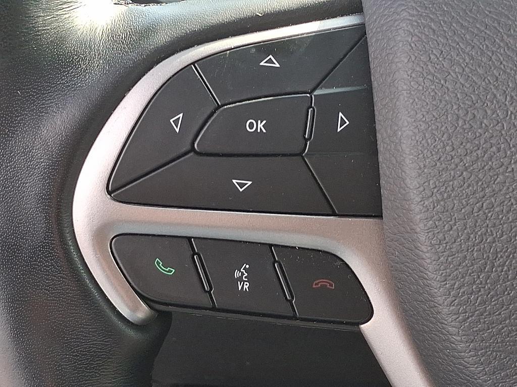 used 2020 Jeep Grand Cherokee car, priced at $25,995