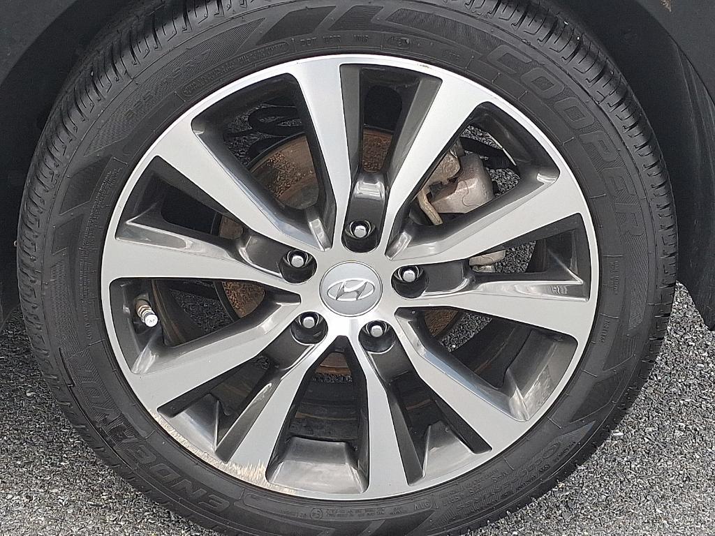 used 2020 Hyundai Elantra GT car, priced at $15,995