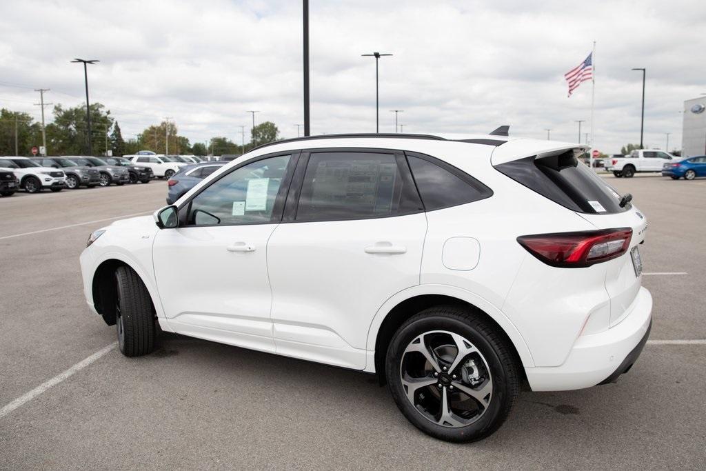 new 2024 Ford Escape car, priced at $39,947