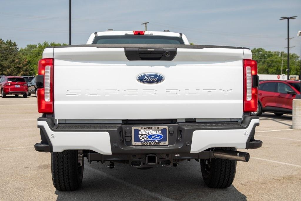 new 2025 Ford F-350 car, priced at $52,854