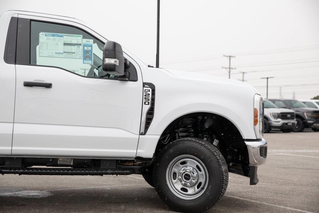 new 2025 Ford F-250 car, priced at $49,946