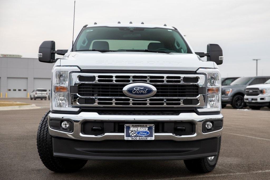 new 2024 Ford F-350 car, priced at $65,094