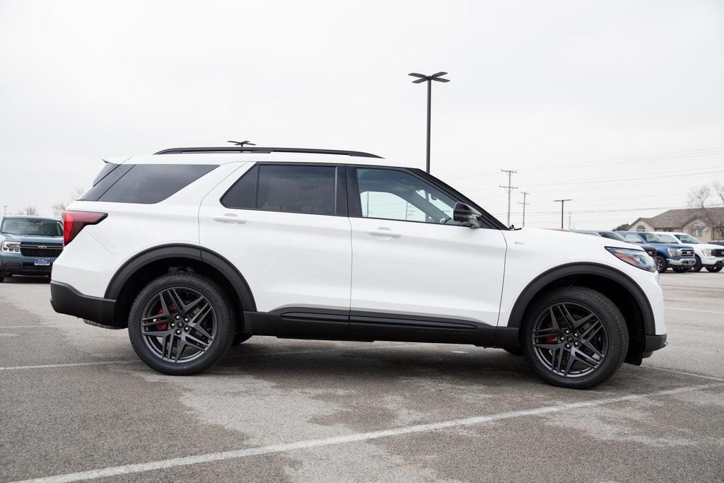 new 2025 Ford Explorer car, priced at $49,483