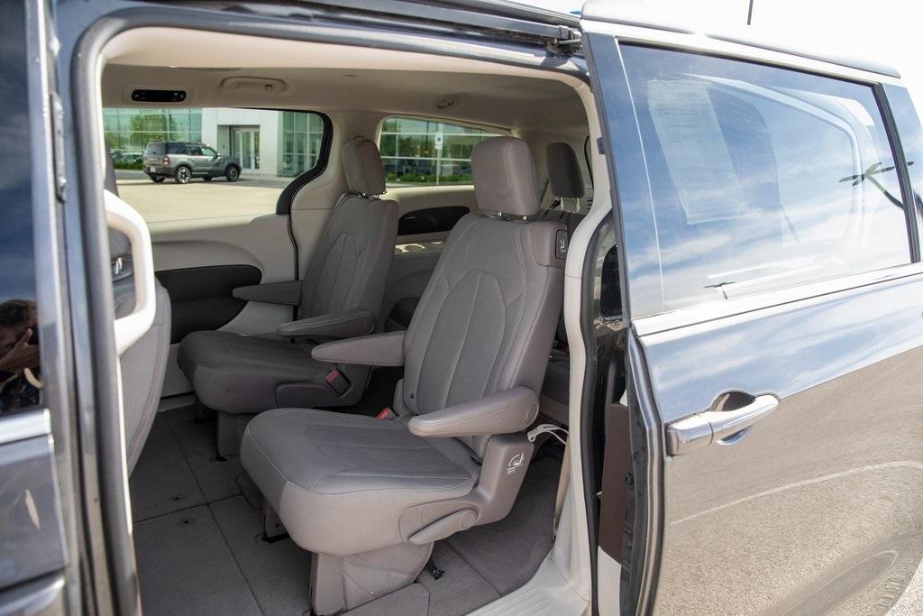 used 2017 Chrysler Pacifica car, priced at $12,997