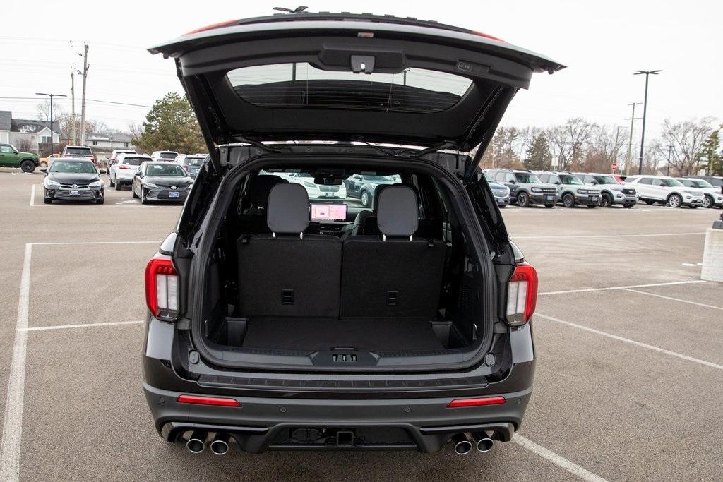 new 2025 Ford Explorer car, priced at $57,814