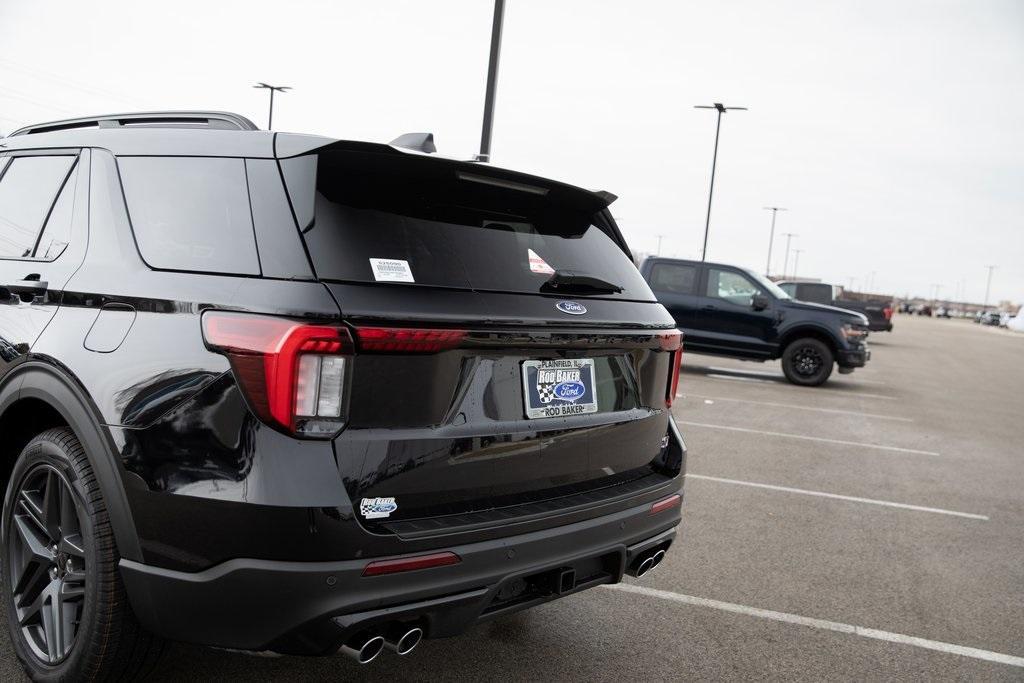 new 2025 Ford Explorer car, priced at $57,814